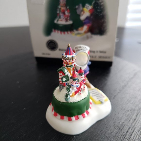 Dept 56 Making Each House, Checking It Twice - Picture 4 of 8